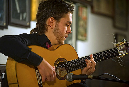 luis_medina_en_la_pea_flamenca_de_crdoba_20120226_1492125616