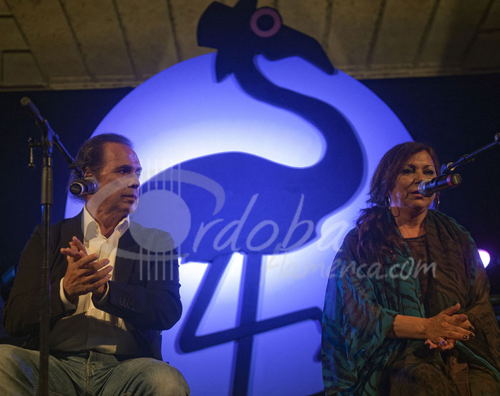pepe_de_luca_y_la_susi_en_la_plaza_del_triunfo_1_20120617_1751082923