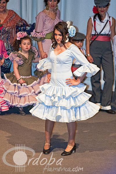ii_pasarela_de_moda_flamenca_sembrando_esperanza_11_20120321_1095661627