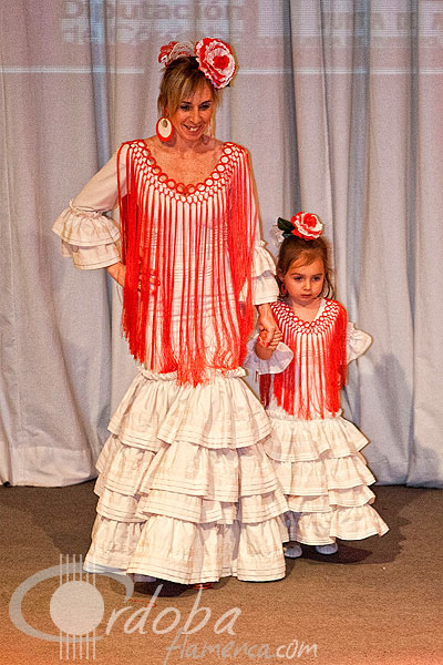 ii_pasarela_de_moda_flamenca_sembrando_esperanza_1_20120321_1294116962