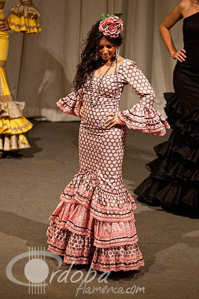 ii_pasarela_de_moda_flamenca_sembrando_esperanza_22_20120321_1606949889