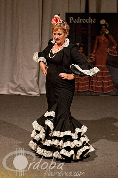 ii_pasarela_de_moda_flamenca_sembrando_esperanza_27_20120321_1376515525