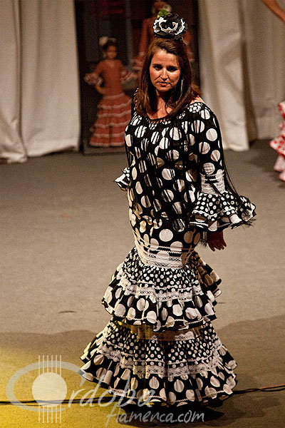 ii_pasarela_de_moda_flamenca_sembrando_esperanza_36_20120321_1767280780