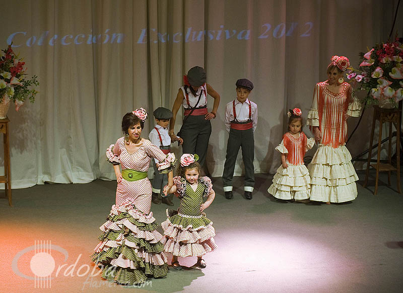 ii_pasarela_de_moda_flamenca_sembrando_esperanza_49_20120321_1957358746