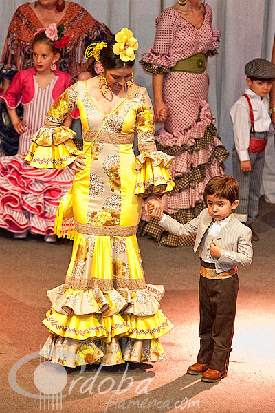 ii_pasarela_de_moda_flamenca_sembrando_esperanza_6_20120321_1350821253