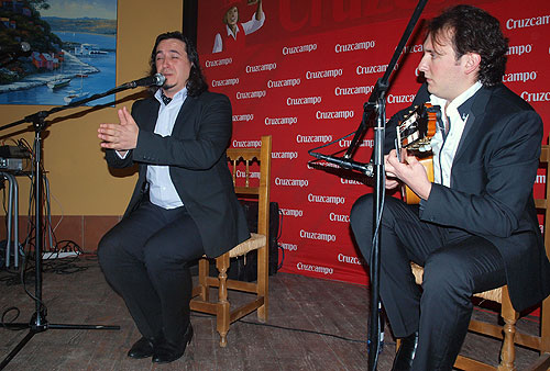 antonio_jos_mejas_y_jos_toms_jimnez_en_la_bodega_moriles_20120224_1071954823