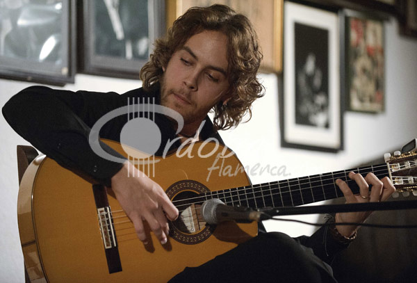 concierto_de_guitarra_de_luis_medina_20121125_1981348995