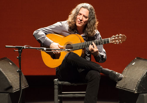 Concierto de Tomatito en el Teatro Maestranza de Sevilla. Foto: cordobaflamenca.com.