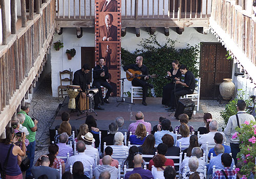 Una de las actuaciones del ciclo 'matinales Flamencas' en el Patio de la Posada del Potro. Foto: Miguel Valverde.