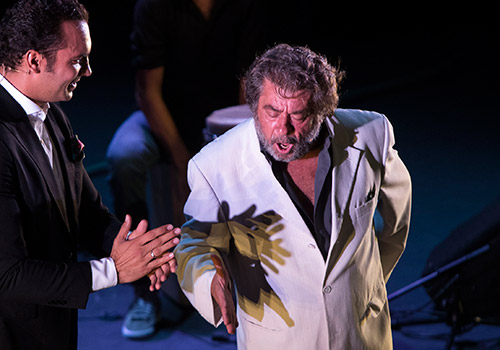 Juan Moneo 'El Torta' y Jesús Méndez en una reciente actuación en el Teatro Central de Sevilla. Foto: Miguel Valverde.