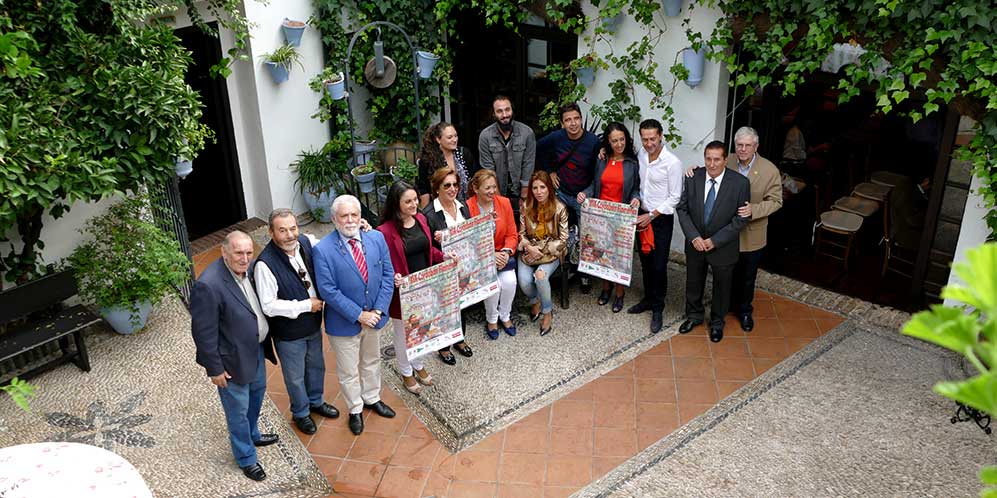 Foto de familia en la presentación del XIX Cordobán Flamenco celebrada en Bodegas Campos. Foto: cordobaflamenca.com