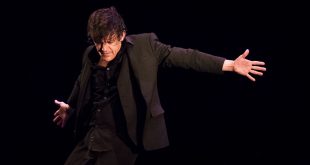 El bailaor José Barrios, en el estreno de 'Reditum. Bailando Flamenco' en el Teatro Góngora de Córdoba. Foto: cordobaflamenca.com