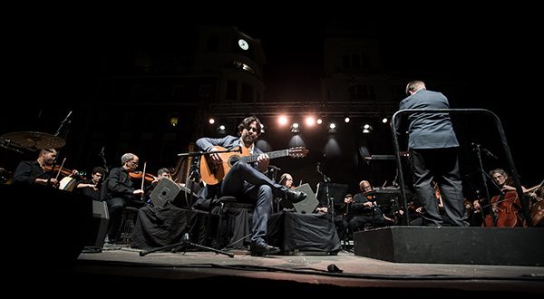 Daniel Casares y Orquesta de Córdoba en la Plaza de las Tendillas: Foto: M. Valverde.