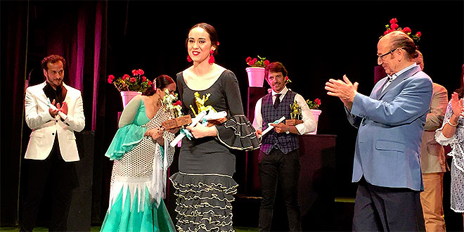 La cantaora Rocío Luna, en la entrega de rpremios del Concurso de Cante Membrillo de Oro 2018. Foto: cordobaflamenca.com