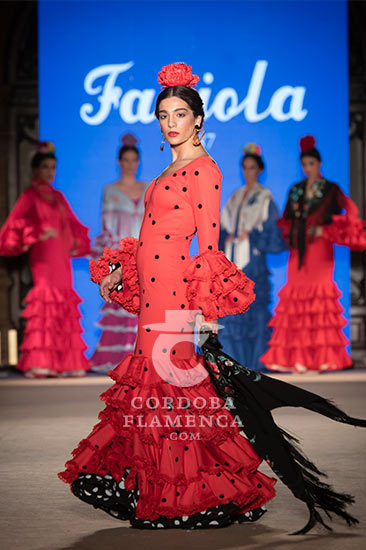 eficacia Moler estilo We love flamenco 2019. Fabiola | Moda Flamenca