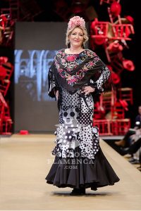 Pasarela Flamenca de Jerez 2019. Mujeres con solera. Moda Flamenca