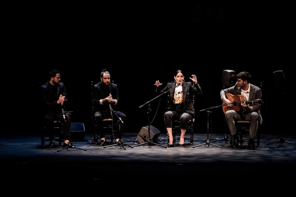 La cantaora Ángeles Toledano, en uno de los momentos de su actuación en la final del Concurso Nacional de Arte Flamenco de Córdoba. Foto: M.Valverde.