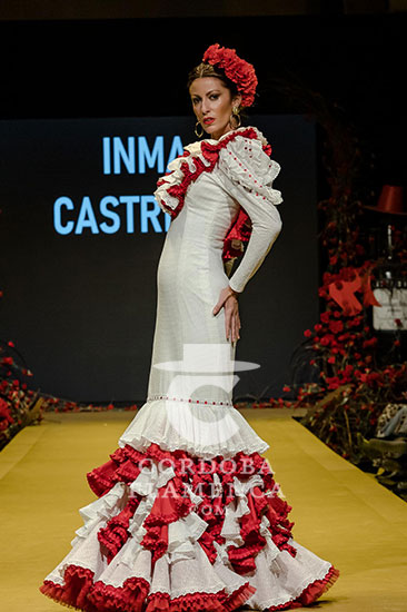 Nueva colección de trajes de flamenca de Inma Castrejón en la Pasarela Flamenca de Jerez 2020. Foto: Christian Cantizano.