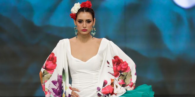 Nueva colección de trajes de flamenca de Miriam Galvín en Simof. Foto: Chema Soler.