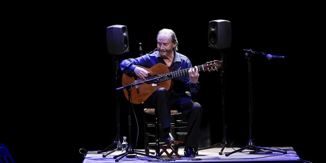 Concierto de despedida de los escenarios de Víctor Monge 'Serranito' en el Festival de la Guitarra de Córdoba. Foto: Festival de la Guitarra
