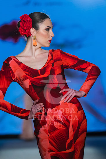 We love flamenco 2022. VIVA by WLF. Guzmán. Trajes de flamenca y complementos de flamenca. Moda flamenca.
