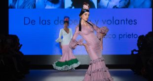 We love flamenco 2022. Paco Prieto. Trajes de flamenca y complementos. Moda flamenca.