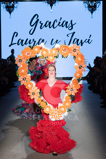 We love flamenco 2022. Fundación Sandra Ibarra. Trajes de flamenca y complementos. Desfile benéfico moda flamenca.