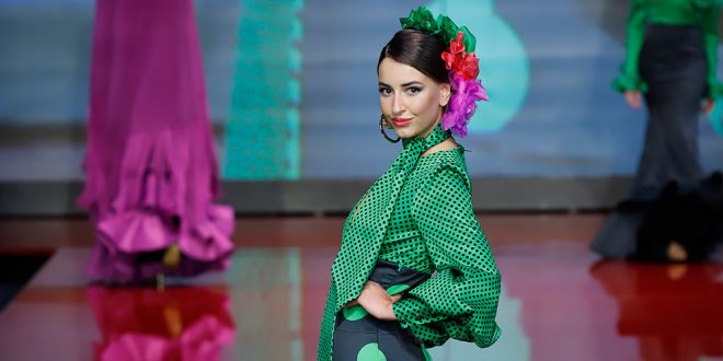 Simof 2022. Raquel Bollo. Moda flamenca. Trajes de flamenca y complementos.
