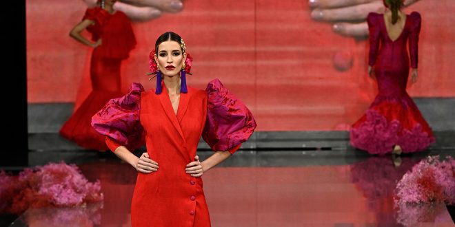 Javier García. Simof 2023. Moda flamenca. Trajes de flamenca y complementos.