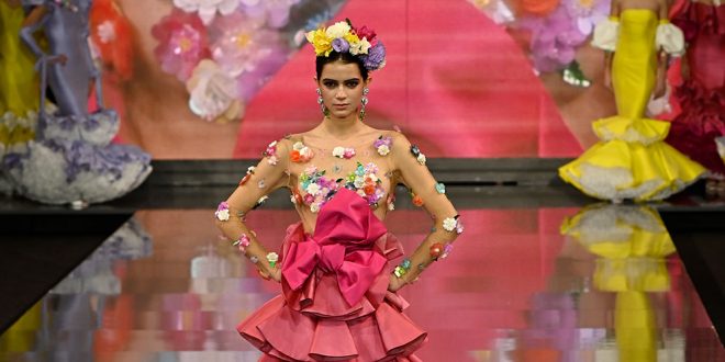 Certamen de Jóvenes Diseñadores. Simof 2023. Moda flamenca. Trajes de flamenca y complementos.