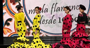 Molina Moda Flamenca. Simof 2023. Moda flamenca. Trajes de flamenca y complementos.