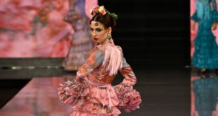 Pilar Vera. Simof 2023. Moda flamenca. Trajes de flamenca y complementos