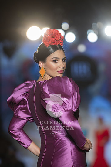 We love flamenco 2023. Luisa Pérez. Moda flamenca. Trajes de flamenca y complementos.