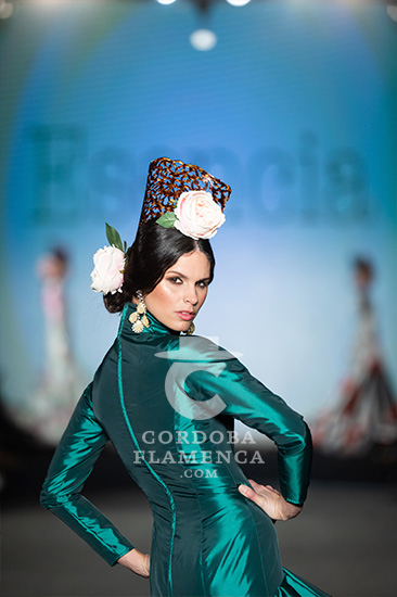 We love flamenco 2023. Paco Prieto. Trajes de flamenca y complementos. Moda Flamenca