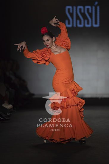 We love flamenco 2023. Viva by WLF. Moda Flamenca. Trajes de flamenca y complementos.