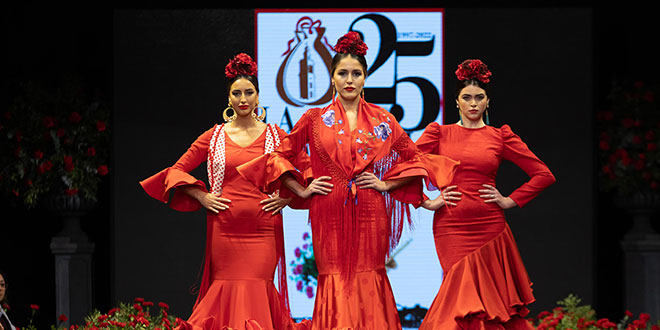 La Giraldilla. Pasarela Flamenca de Jerez 2023. Moda flamenca. Trajes de flamenca y complementos.