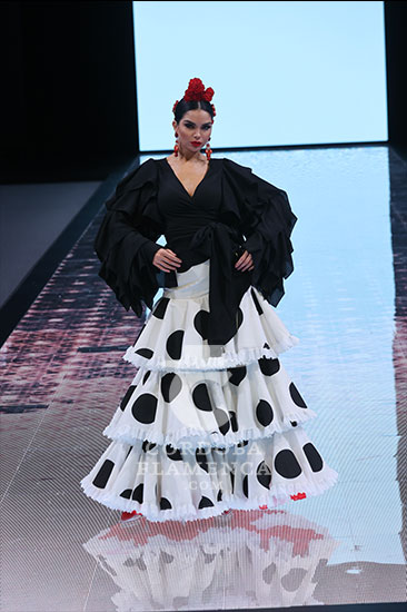 Simof 2024. José Galváñ. Moda Flamenca. Trajes de Flamenca. Complementos de flamenca.
