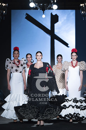 Ernesto Sillero. We love flamenco 2024. Moda flamenca. Trajes de Flamenca. Complementos de flamenca.
