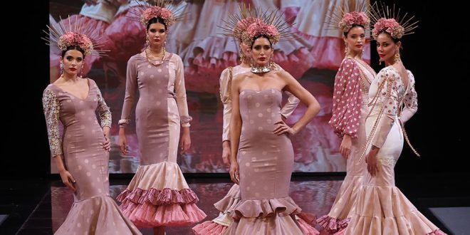 Simof 2024. Javier del Álamo. Moda flamenca. Trajes de flamenca. Complementos de flamenca.