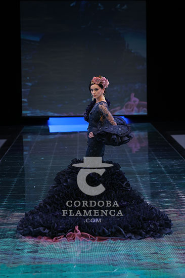 Simof 2024. Jesús Morilla. Moda flamenca. Trajes de flamenca. Complementos de Flamenca.