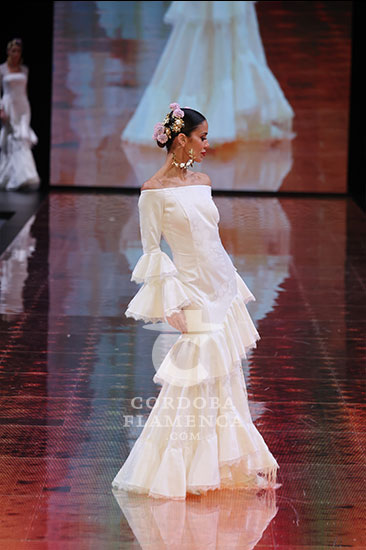 Simof 2024. Manuel Odriozola. Moda flamenca. Trajes de flamenca. Complementos de flamenca.