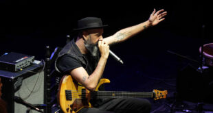 Juanfe Pérez, bajista flamenco.